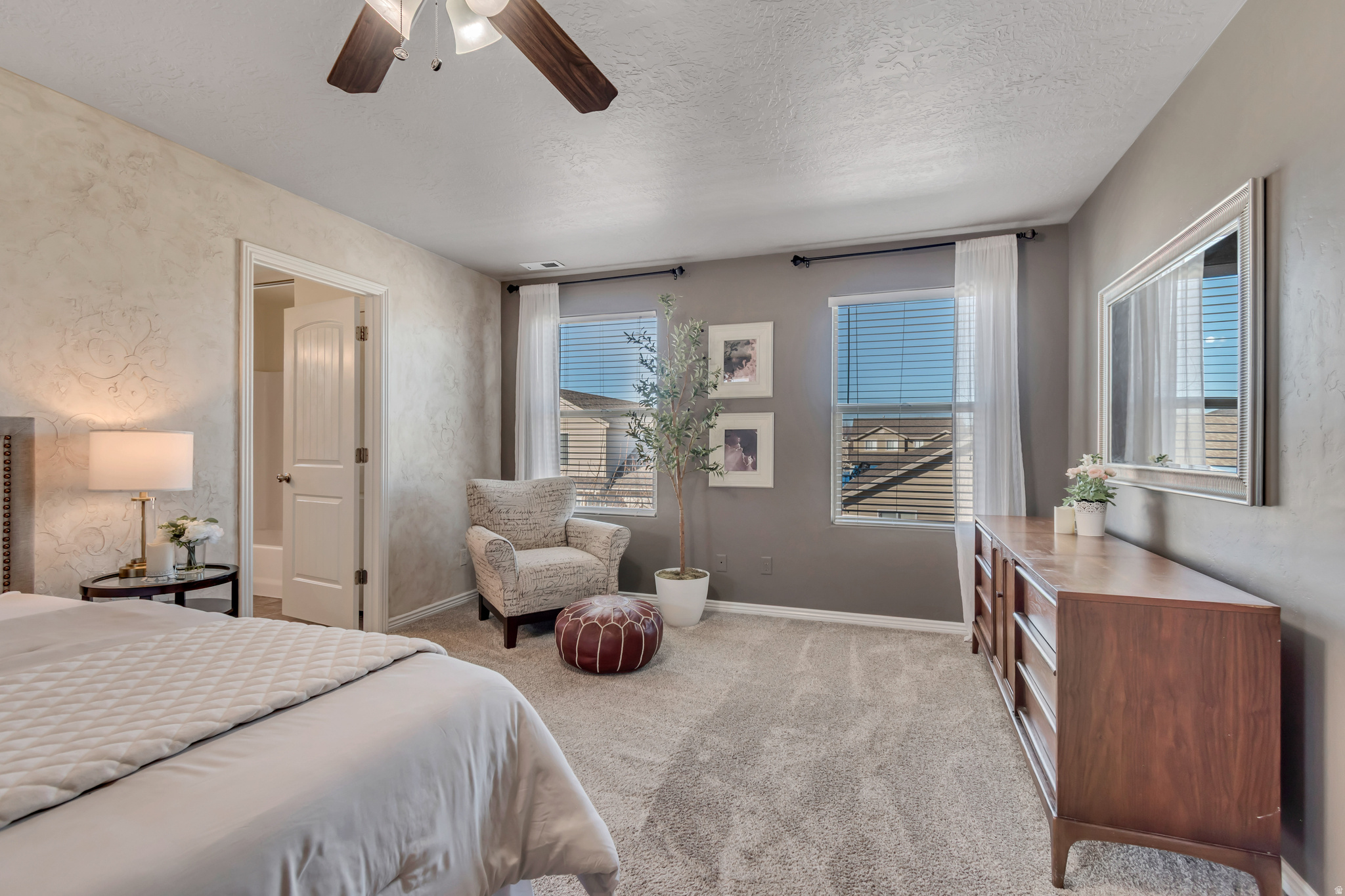 SPANISH VISTA - Residential