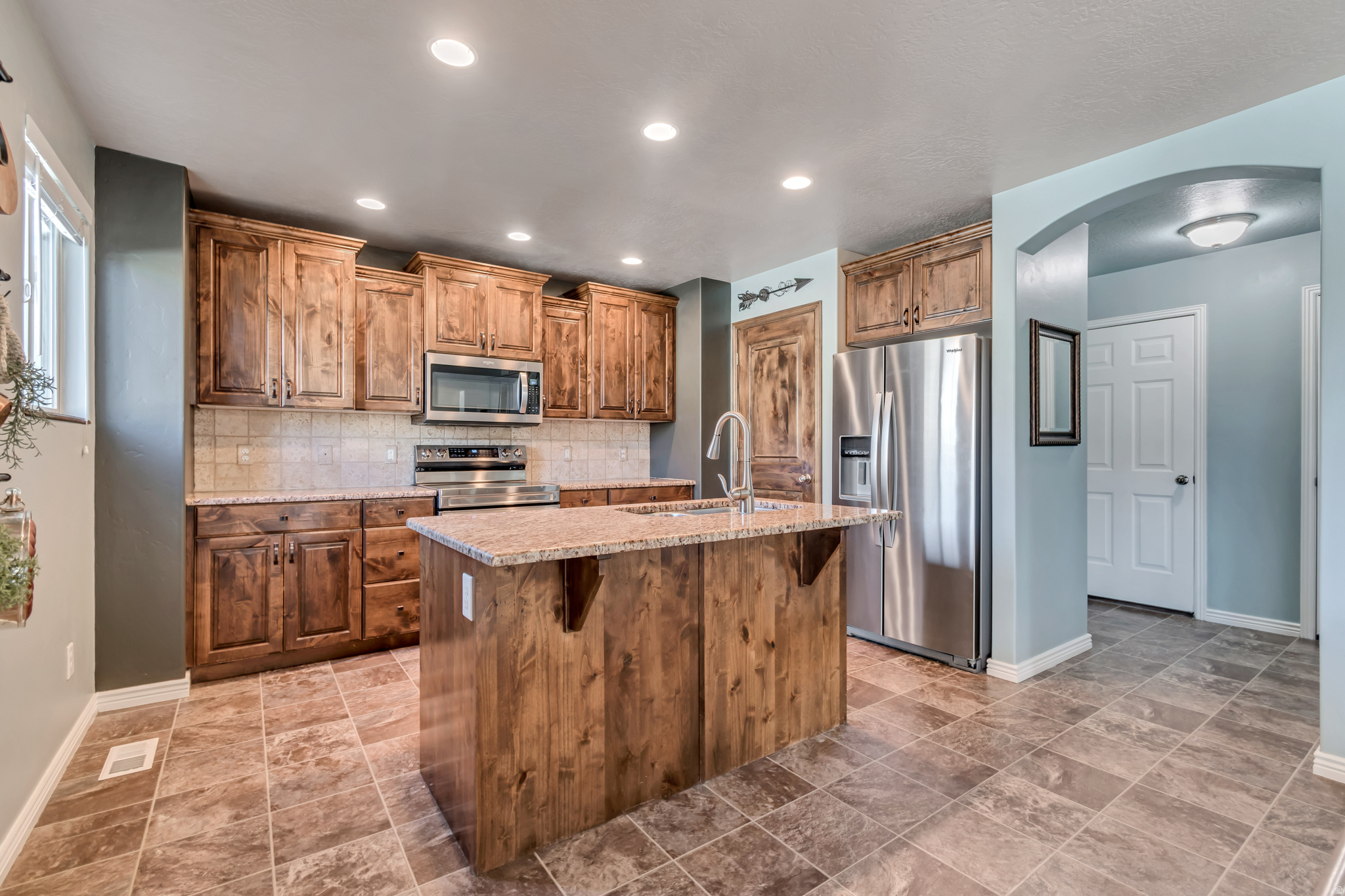 SPANISH VISTA - Residential