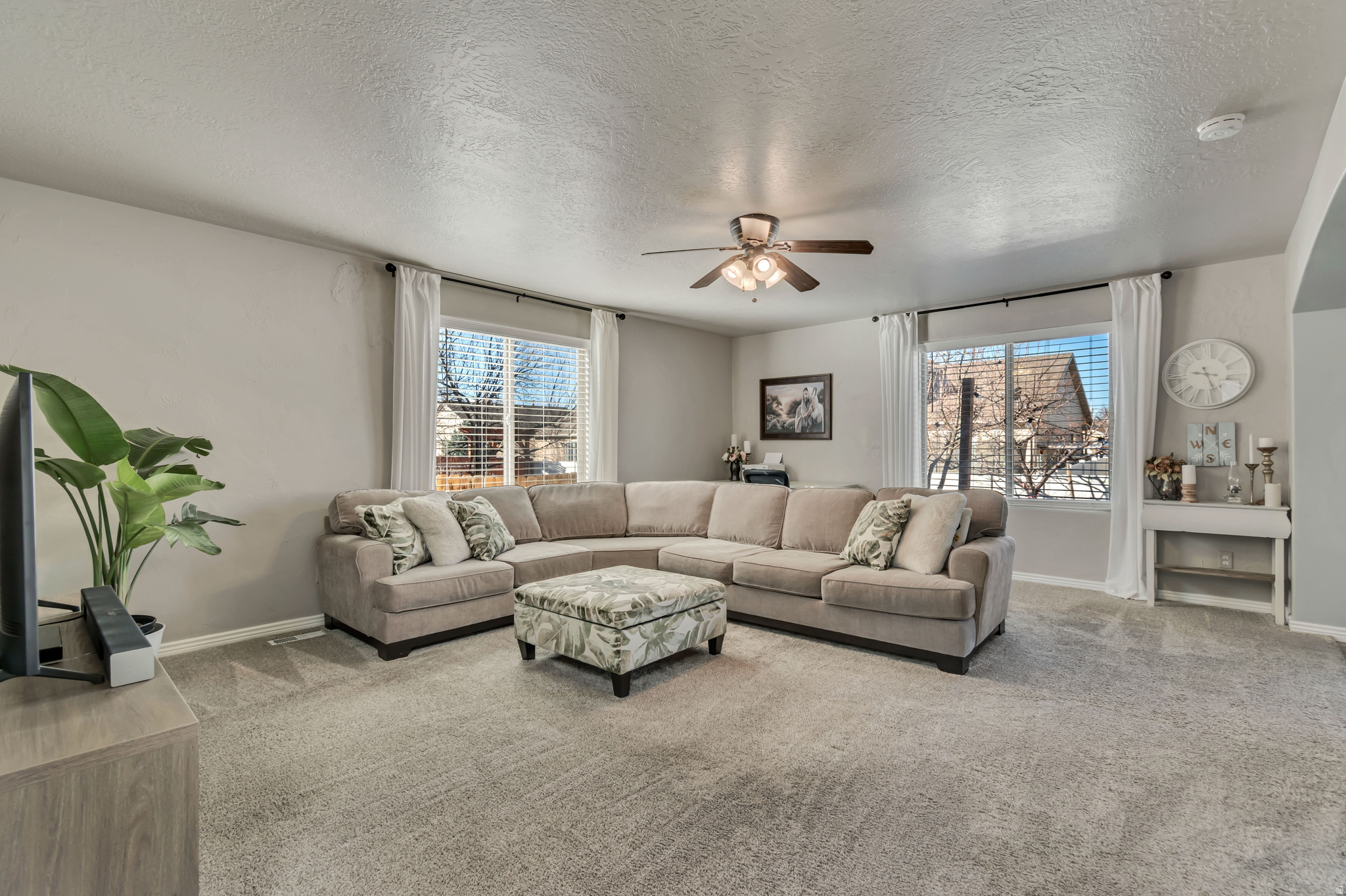 SPANISH VISTA - Residential