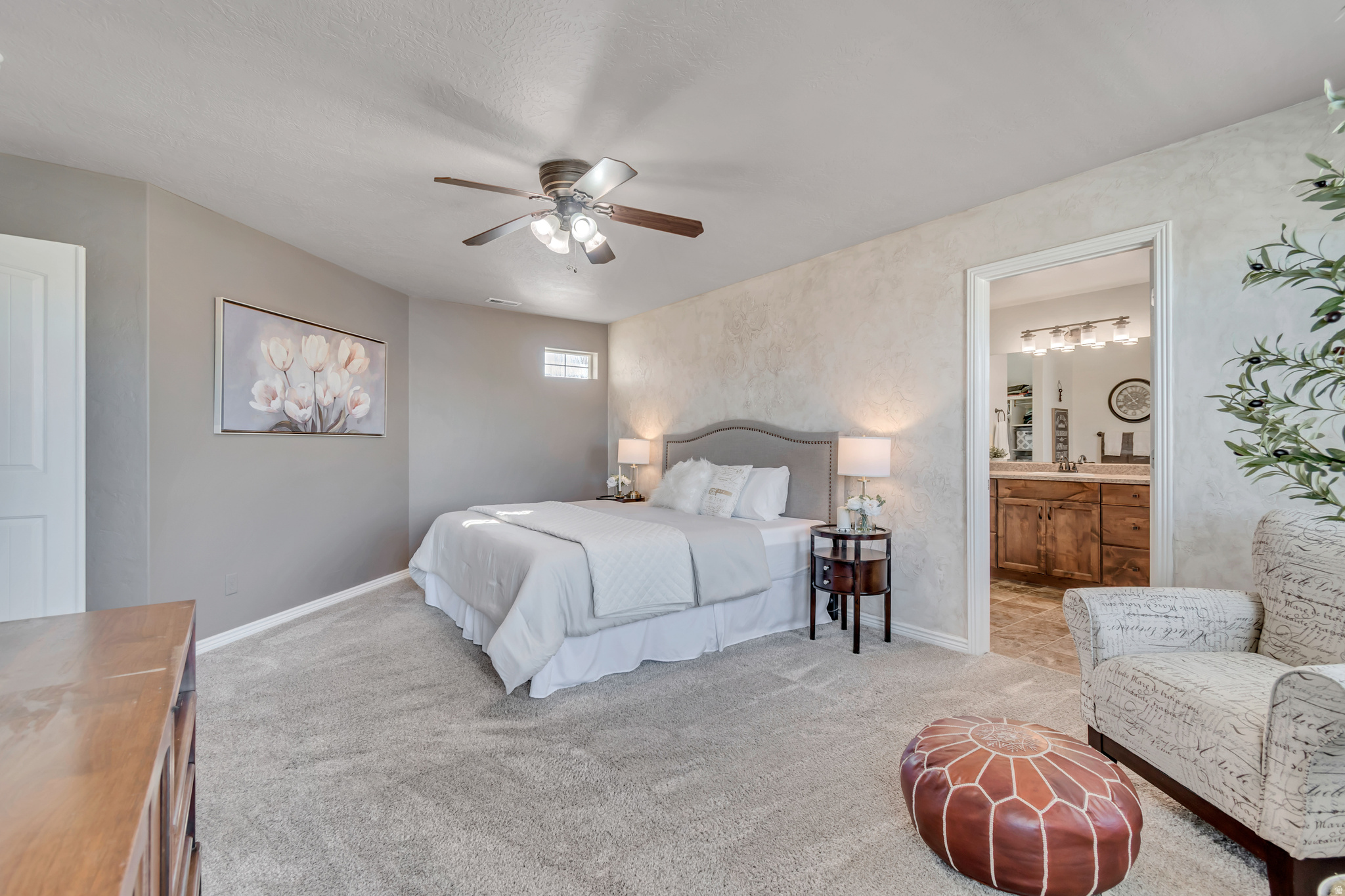 SPANISH VISTA - Residential