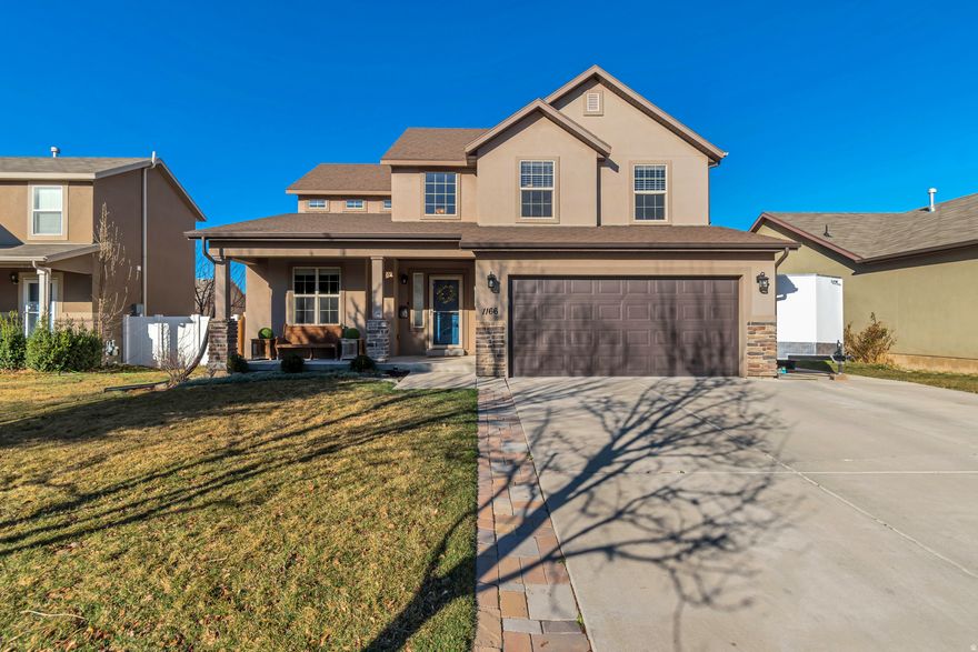 Beautifully maintained 5 bedroom 3.5 bathroom home in the heart of Spanish Fork.  Large primary bedroom with on-suite bathroom and large walk-in closet.  Fully landscaped backyard with patio perfect for entertaining.  Centrally located near parks, schools, shopping and restaurants.