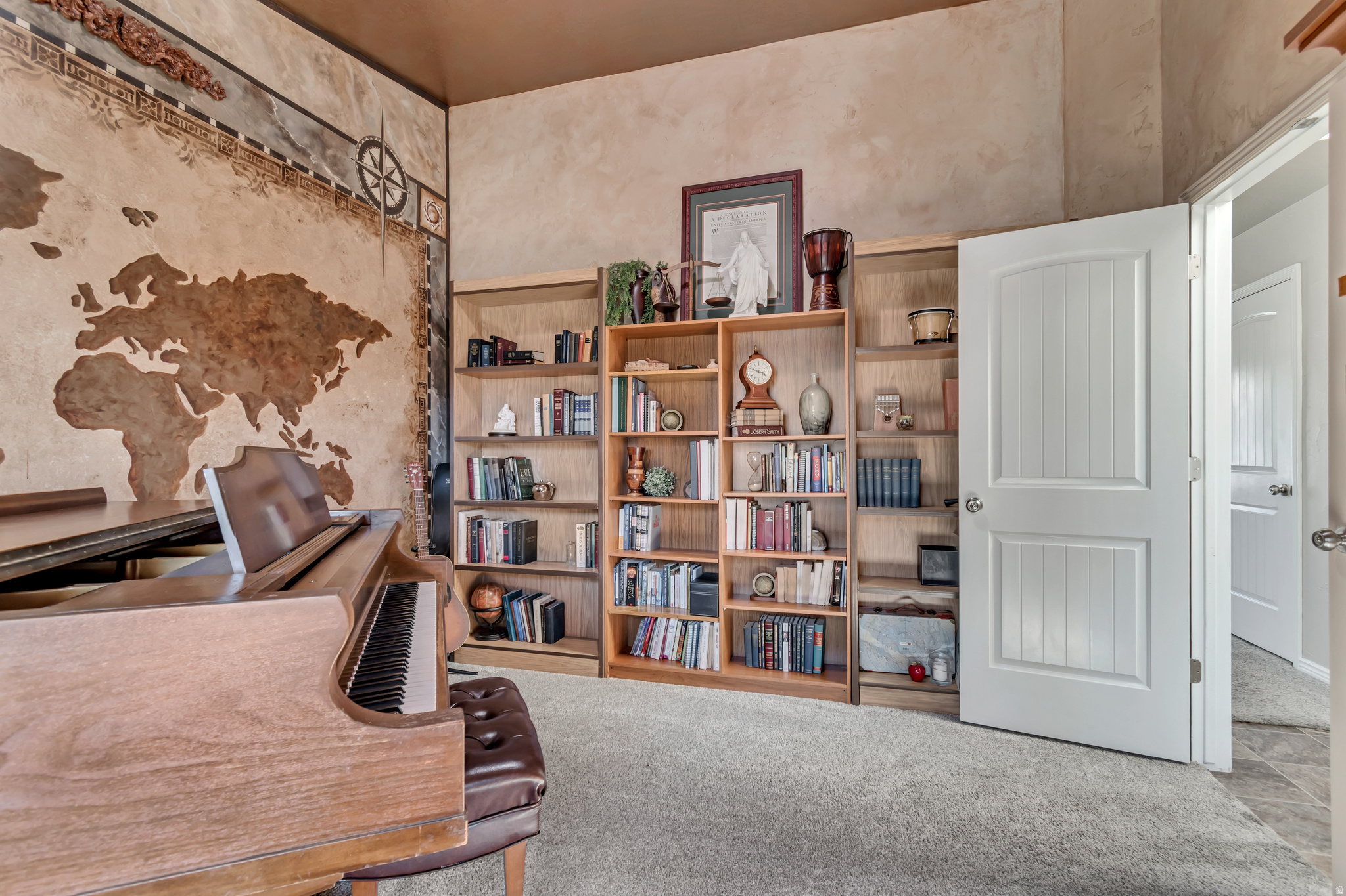 SPANISH VISTA - Residential