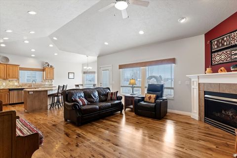Tiny photo for 4695 W 4100 S, West Haven, UT 84401 (MLS # 2136571)
