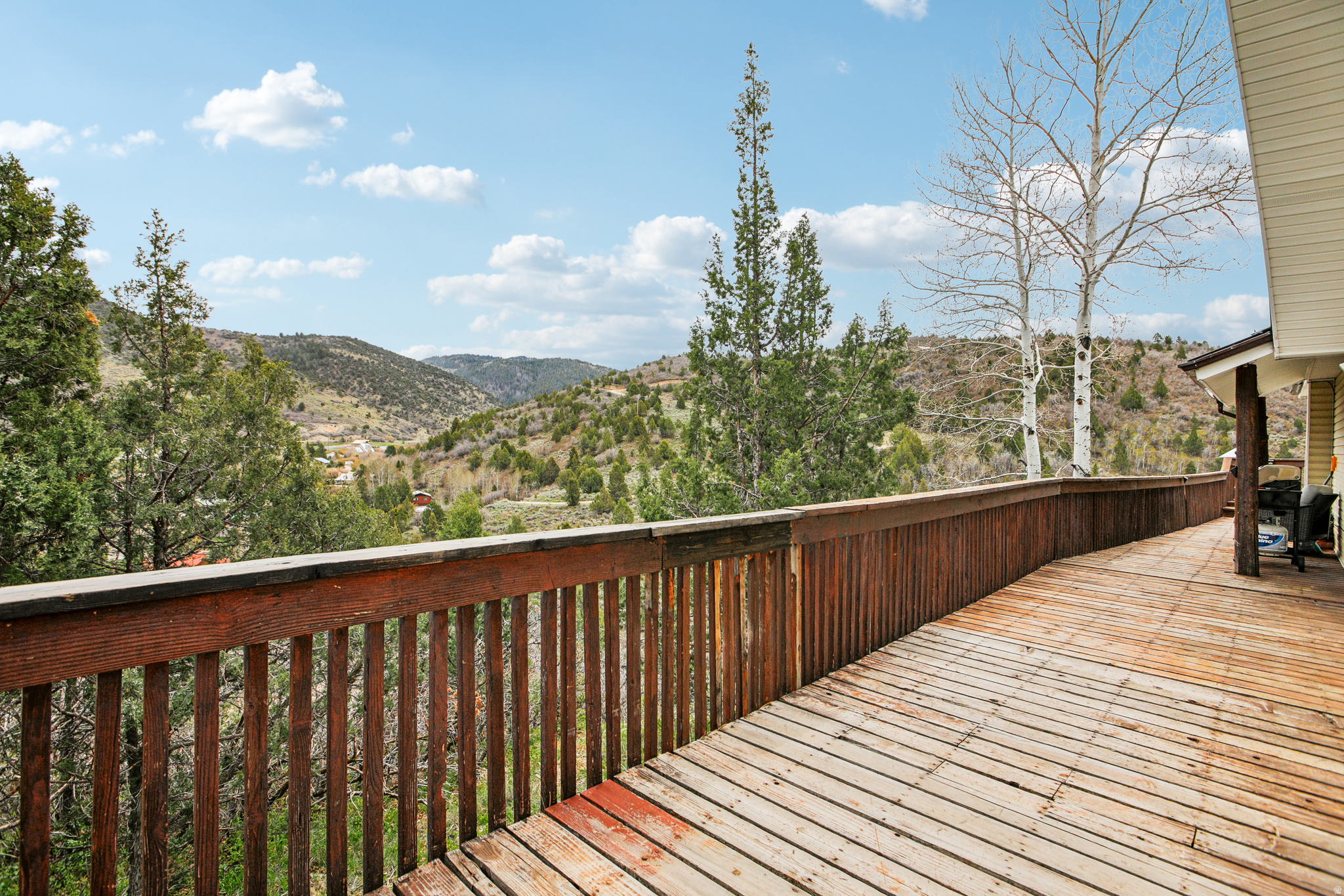 SAMAK COUNTRY ESTATE - Residential