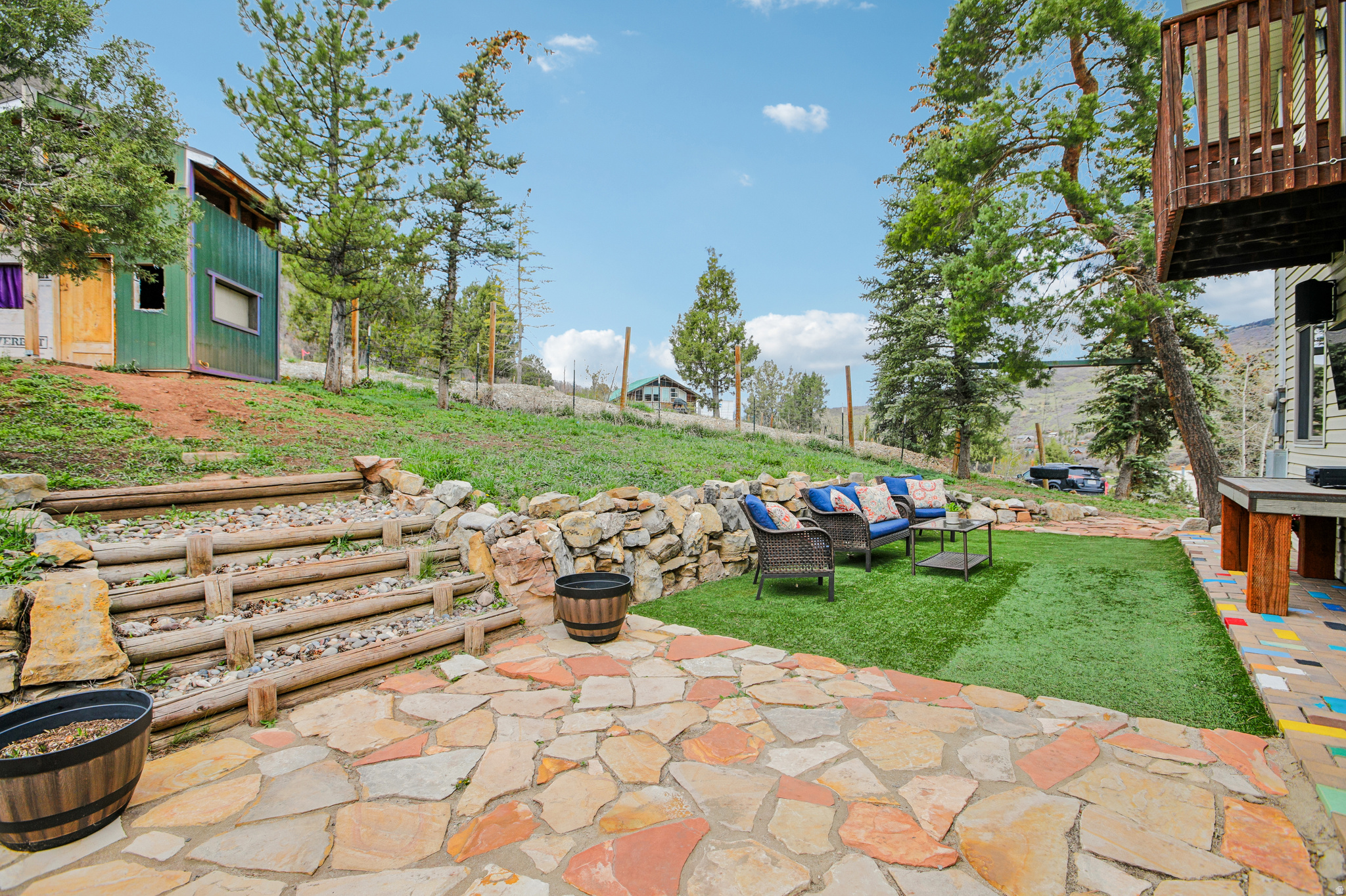 SAMAK COUNTRY ESTATE - Residential