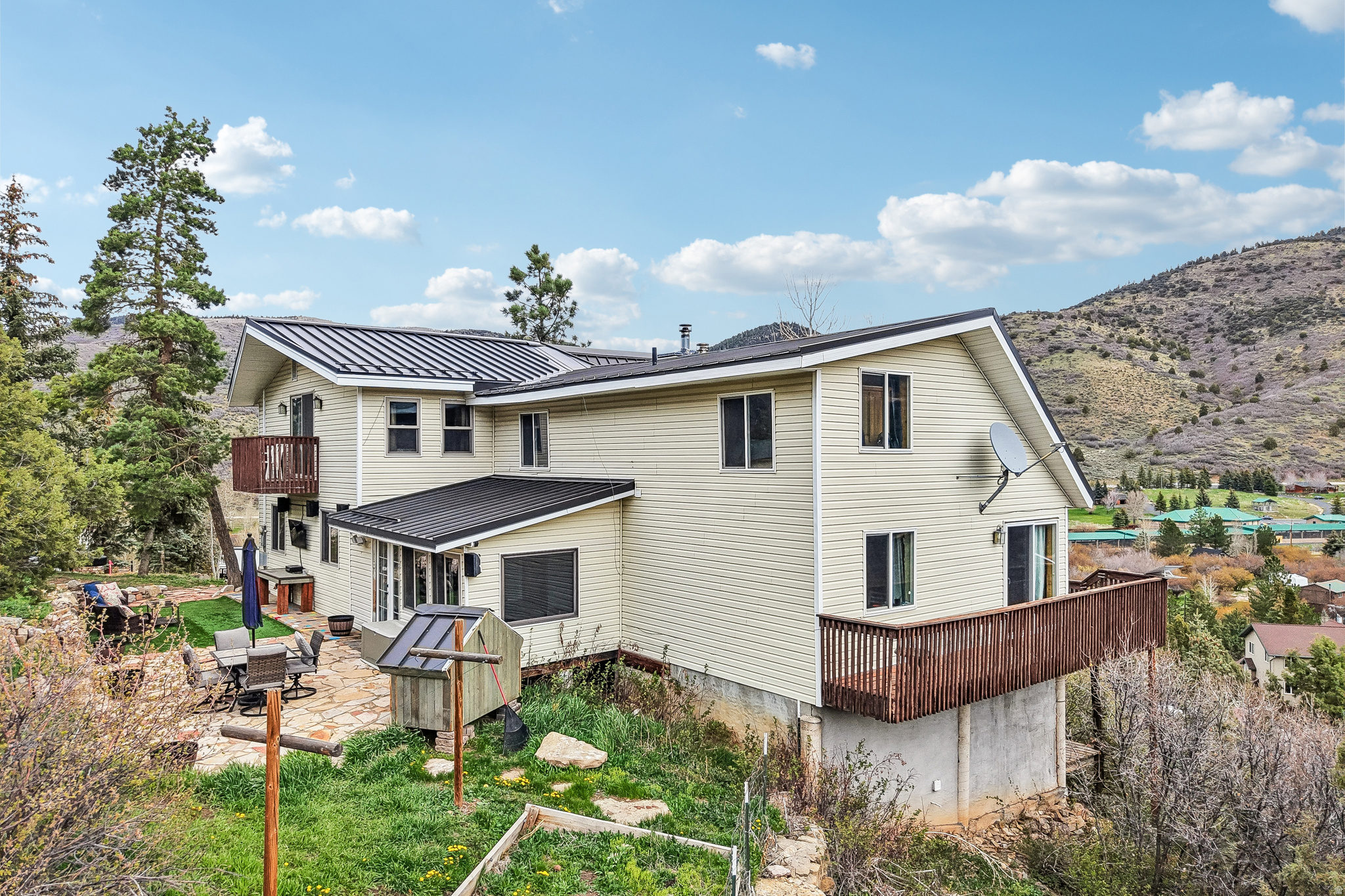 SAMAK COUNTRY ESTATE - Residential