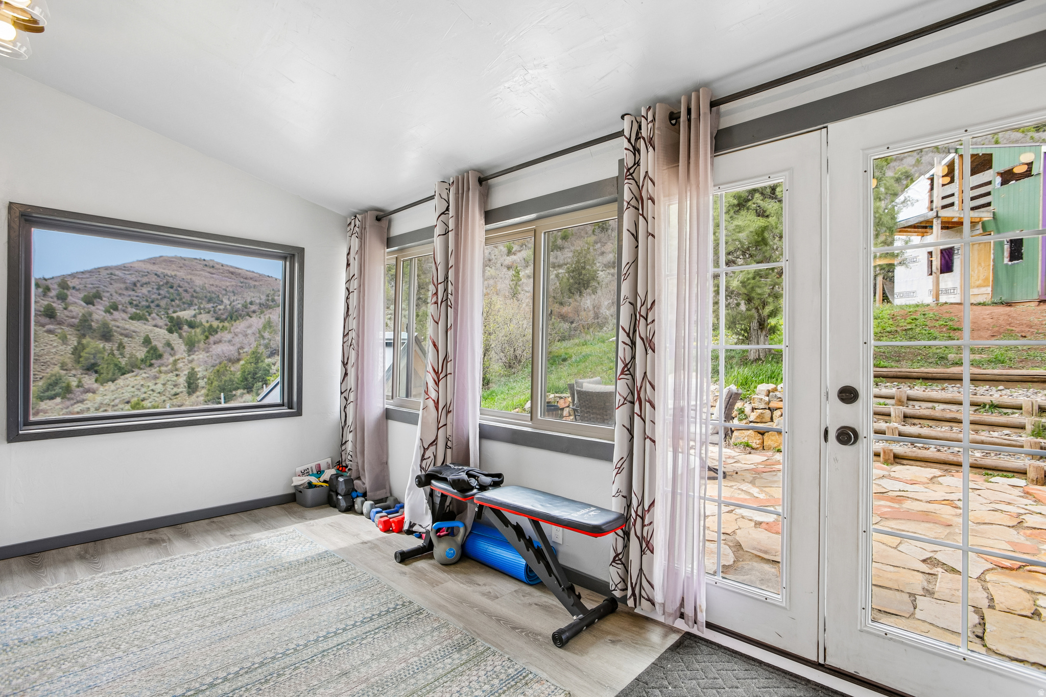 SAMAK COUNTRY ESTATE - Residential