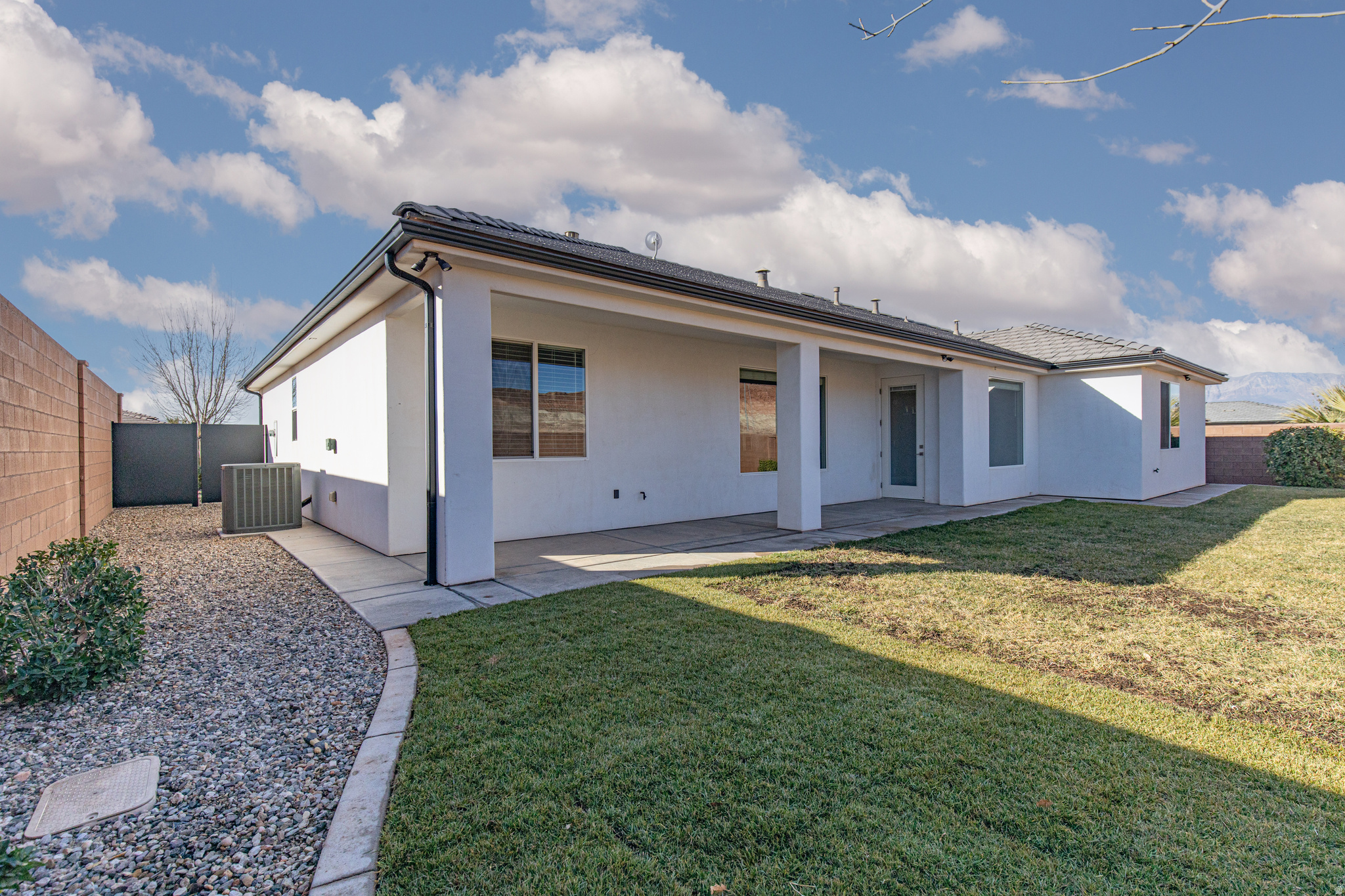 WARNER GATEWAY PH 2 - Residential