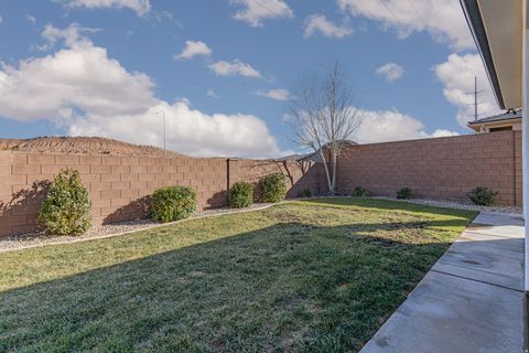 Tiny photo for 4713 S LUCY LN, Washington, UT 84780 (MLS # 2135231)