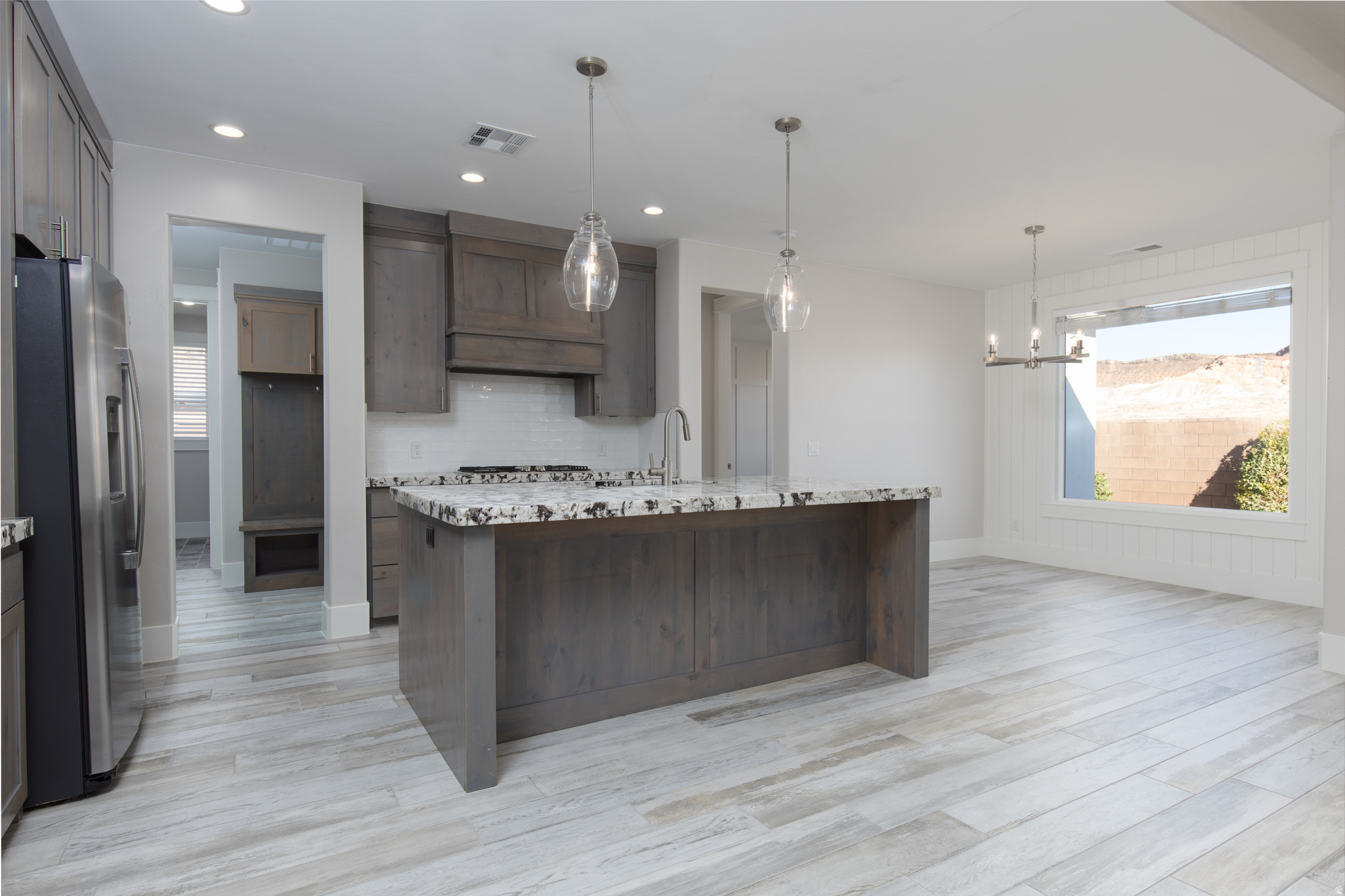 WARNER GATEWAY PH 2 - Residential