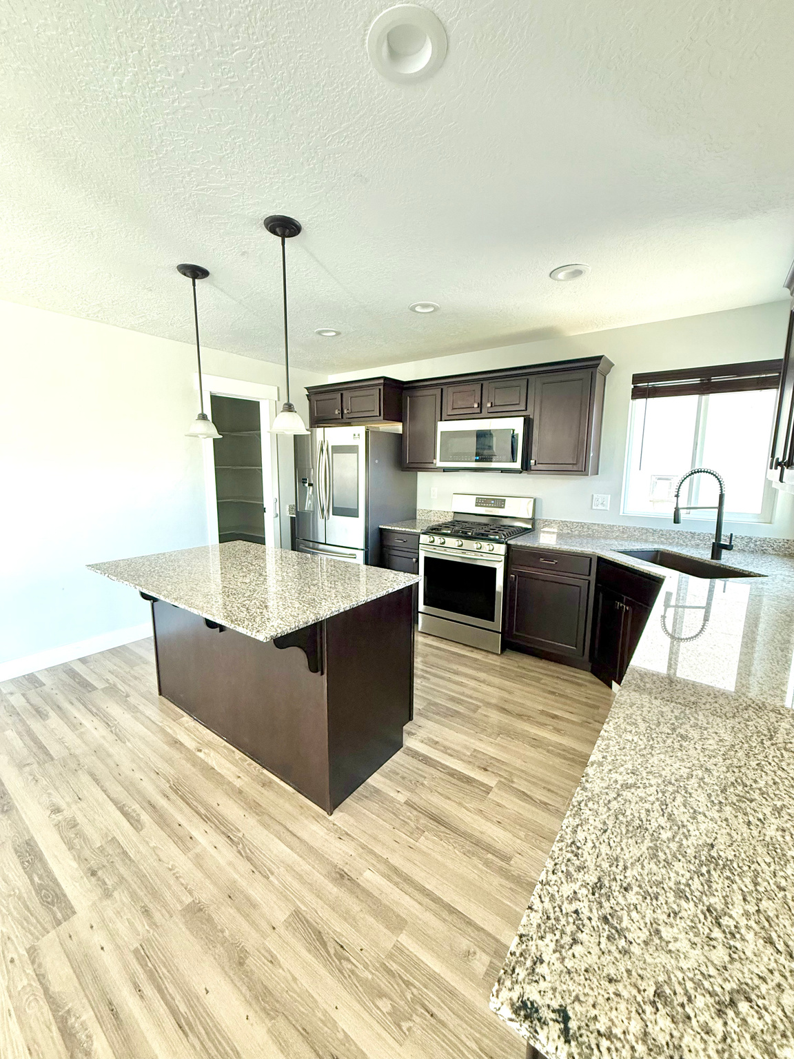 CREEK RIDGE - Residential