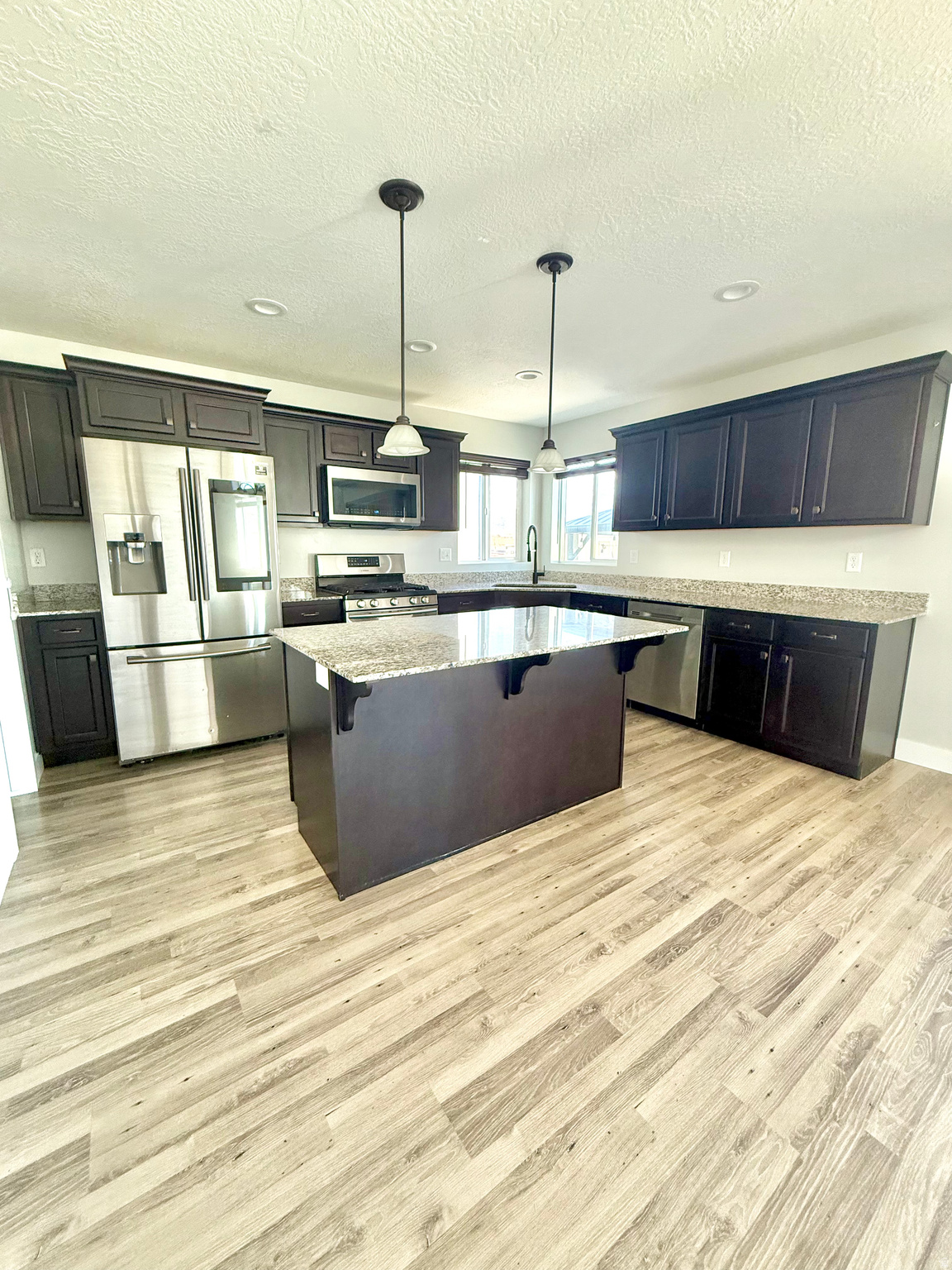 CREEK RIDGE - Residential