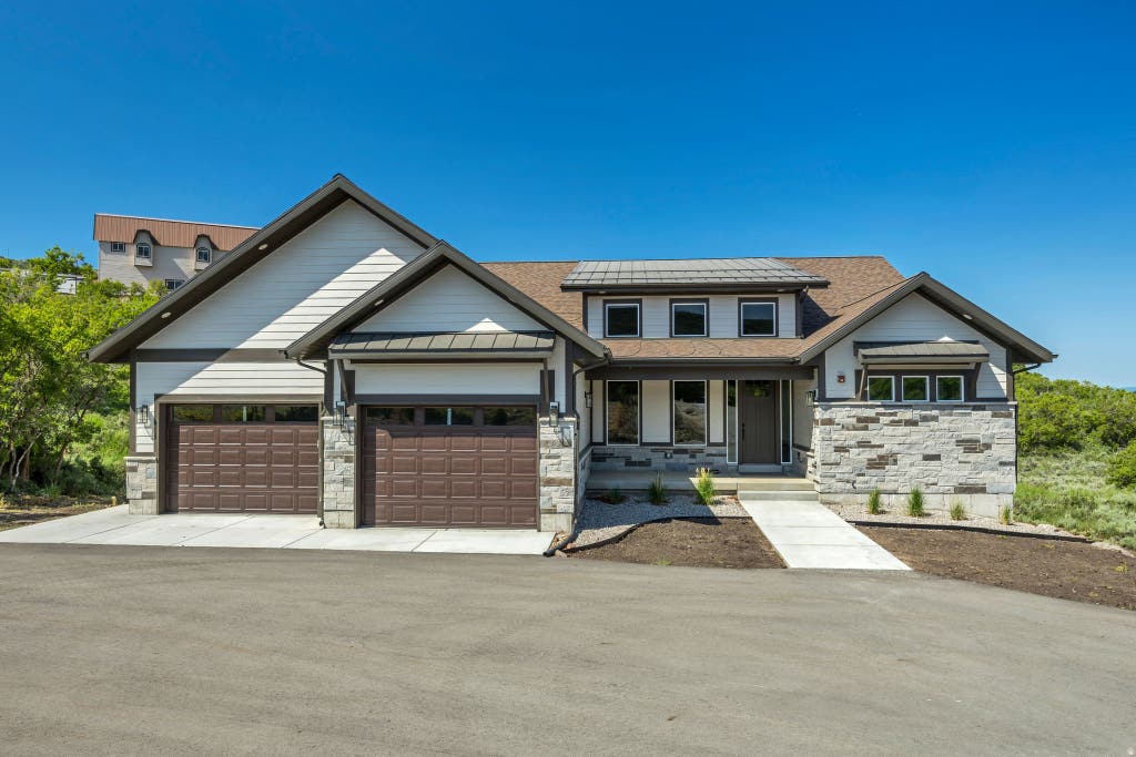 Photo of 1594 S TREE TOP LN E #825, Heber City, UT 84032 (MLS # 2179457)