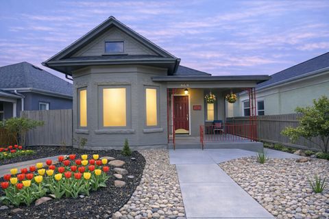 Photo of 868 E 500 S, Salt Lake City, UT 84102 (MLS # 2150560)