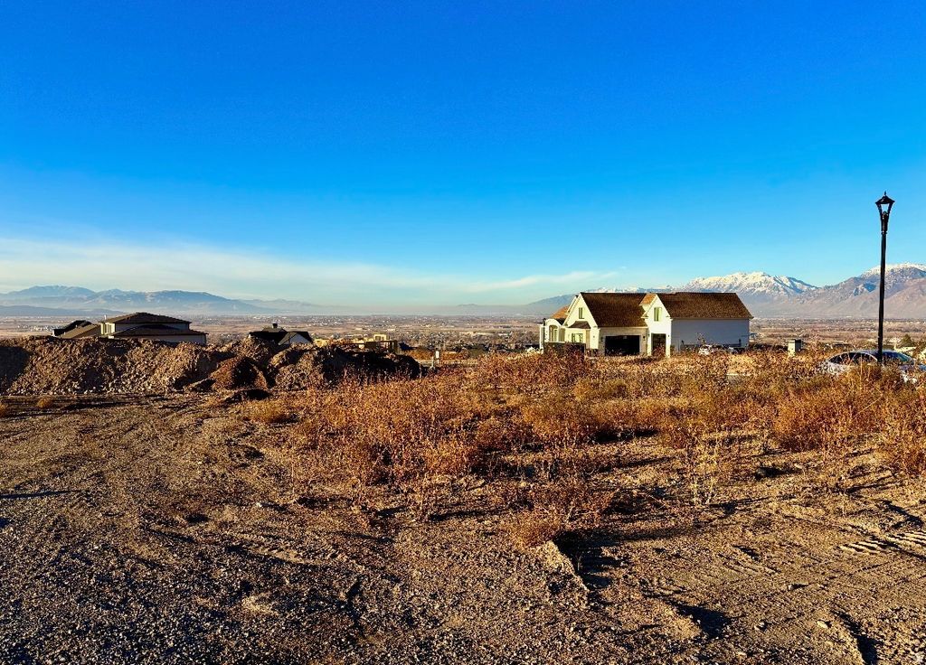 Photo of 854 E RIDGE VIEW DRIVE DR S #81, Salem, UT 84653 (MLS # 2127022)