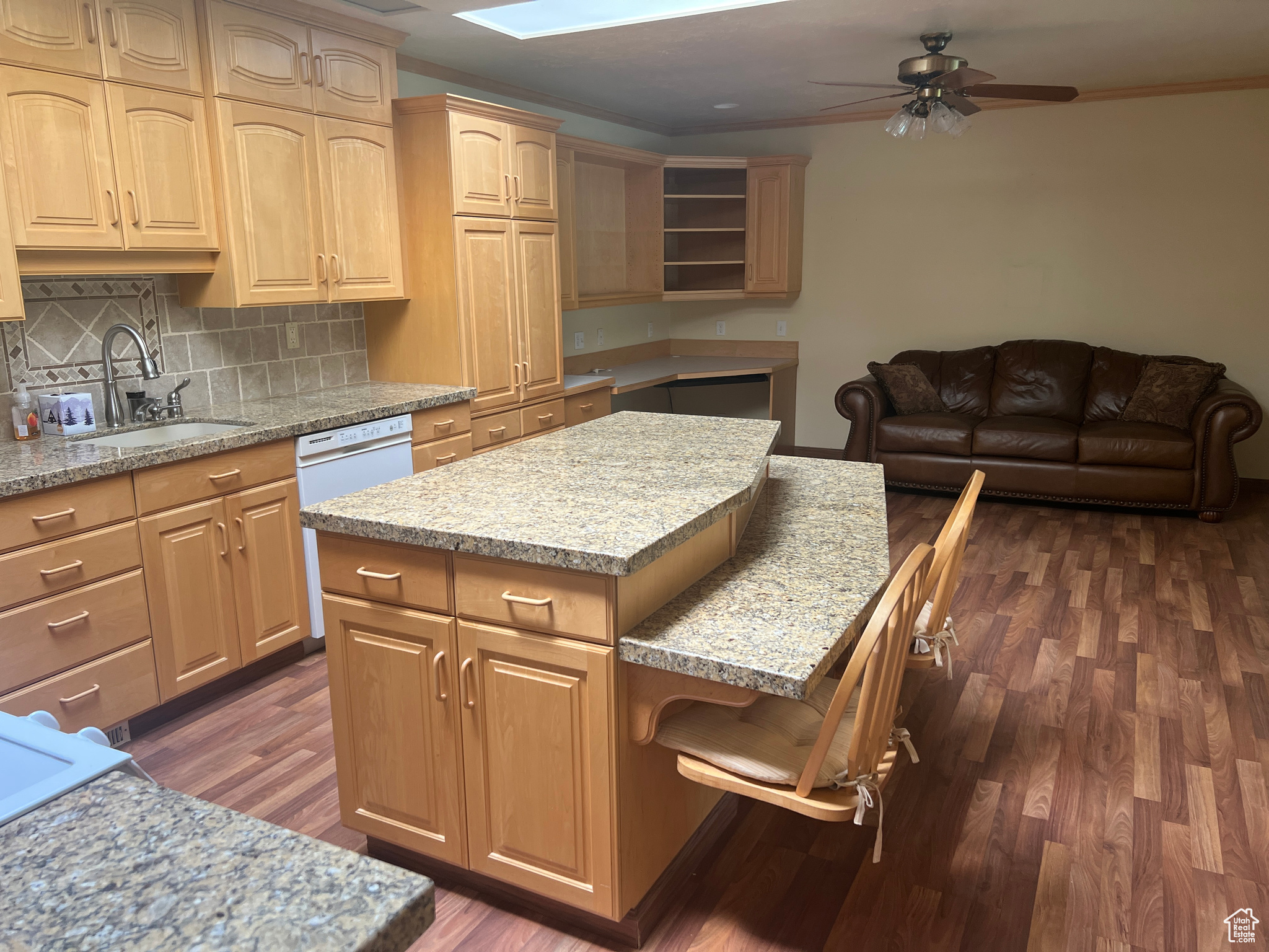 BROOKSTONE - Residential