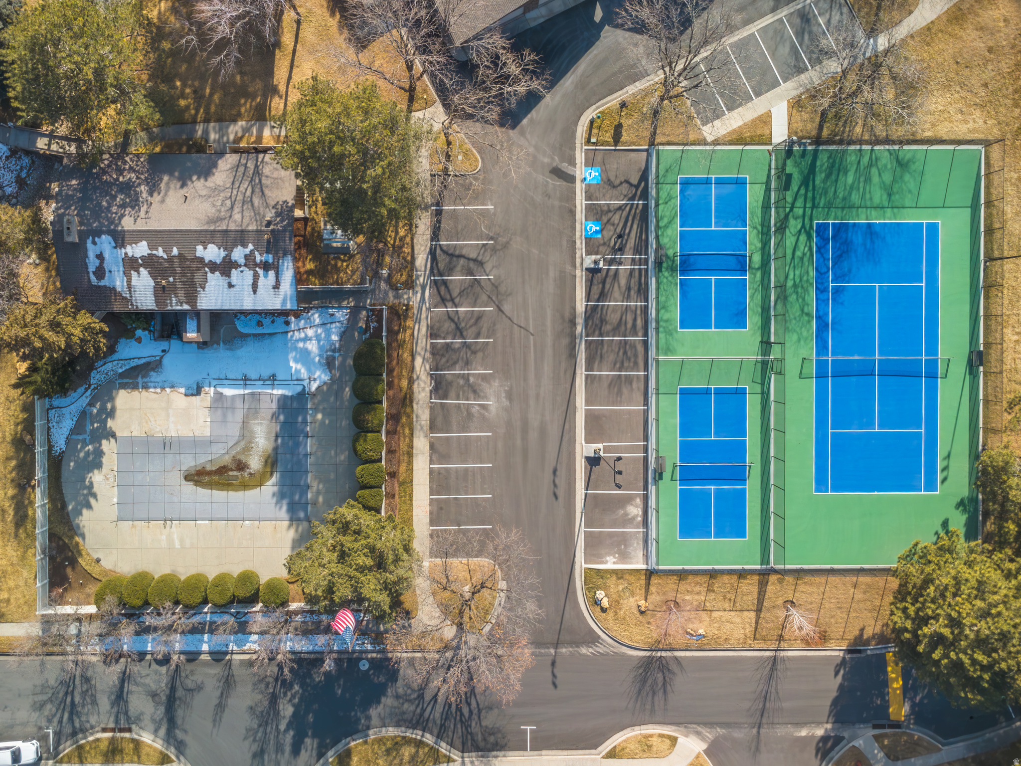 BROOKSTONE - Residential