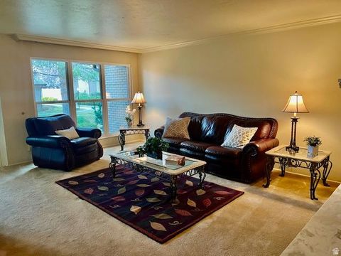 Condo For Sale - 1581 E 6470<br/> Murray, UT 84121