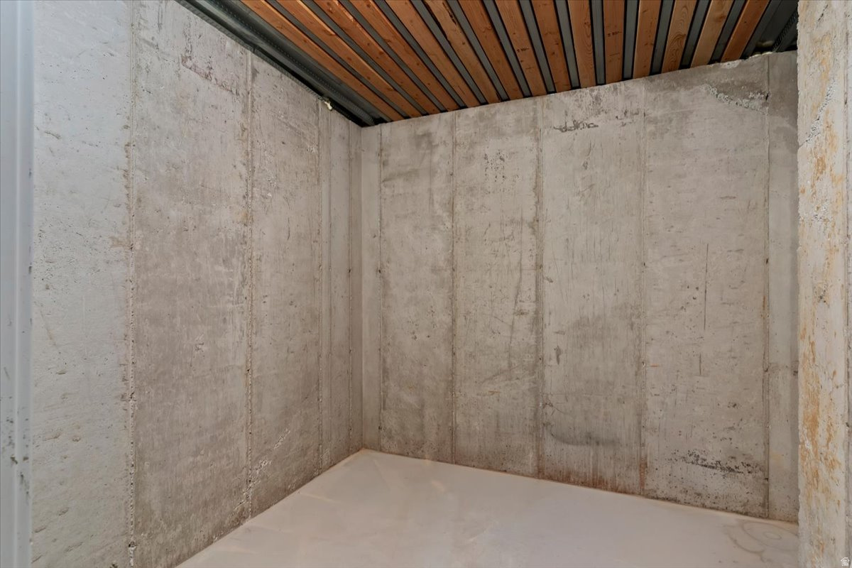 DEER CREST - Residential