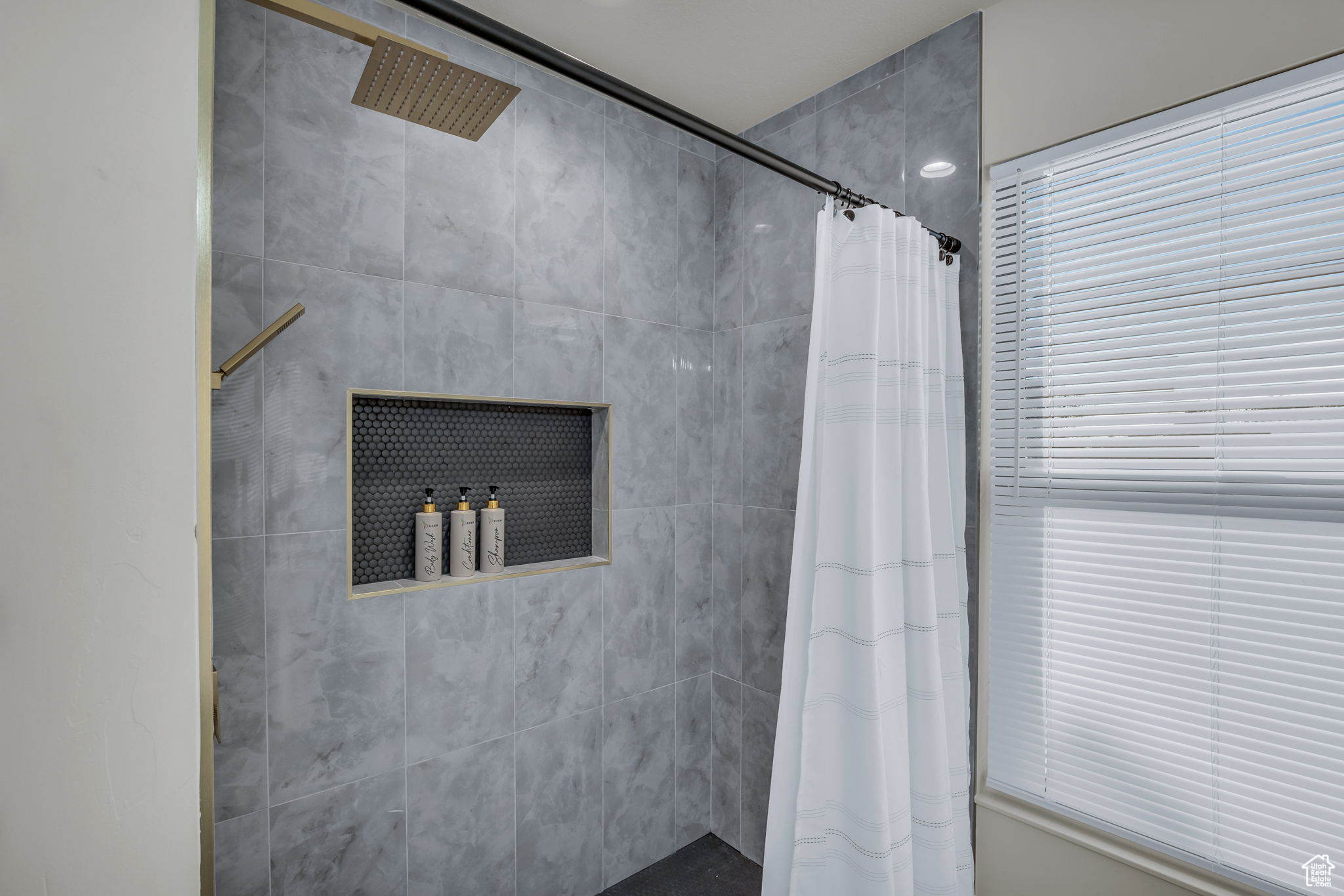 8613 S Pebble Hills Dr, Sandy, Utah image 13