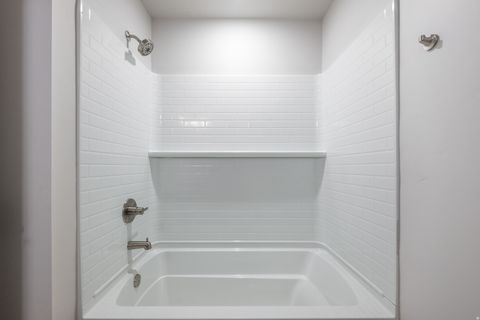 Tiny photo for 3991 E RAZOR DR #118, Washington, UT 84780 (MLS # 2126764)