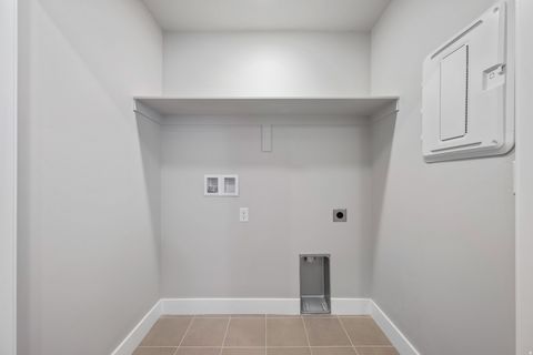 Tiny photo for 3991 E RAZOR DR #118, Washington, UT 84780 (MLS # 2126764)