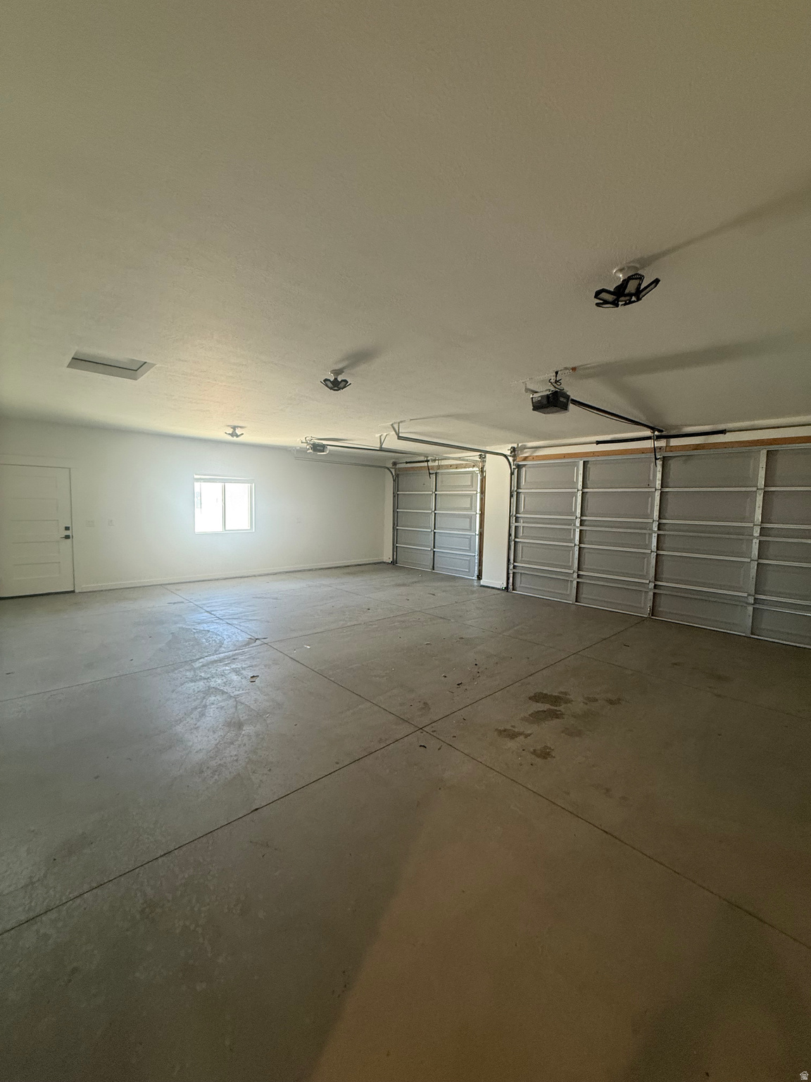 PARKER ESTATES - Residential