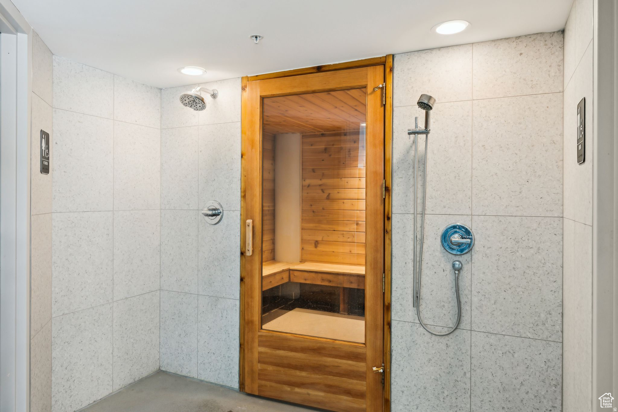 SILVER KING CONDOMINIUM - Residential