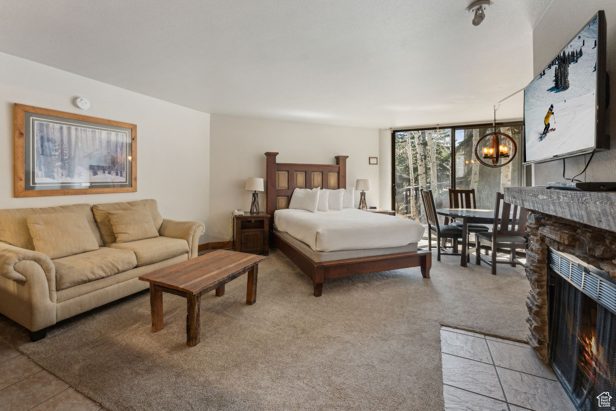 SILVER KING CONDOMINIUM - Residential