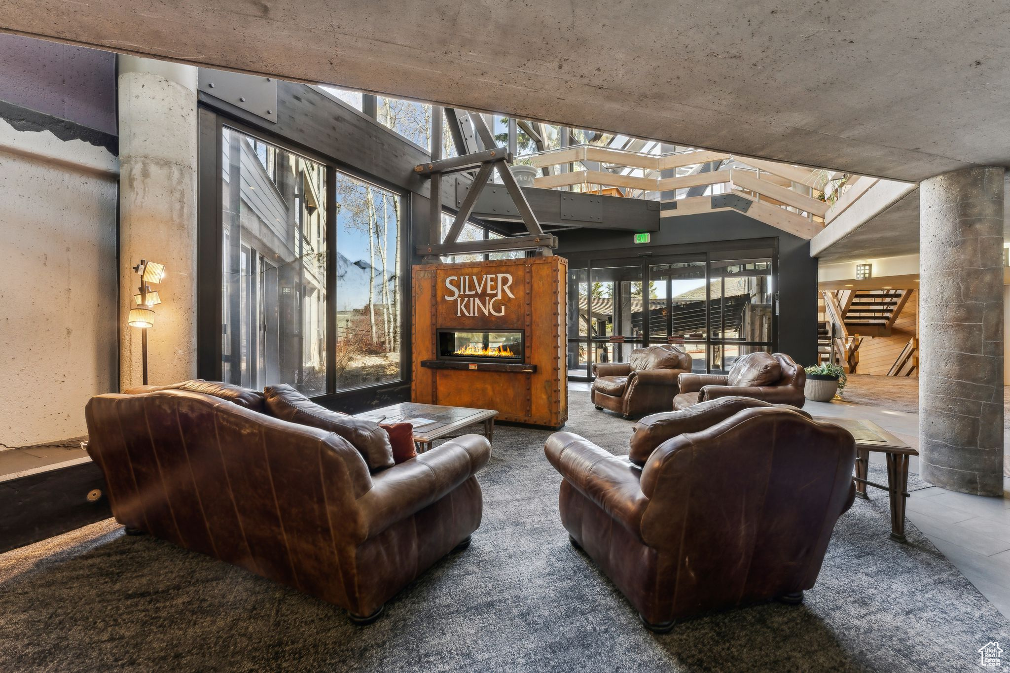 SILVER KING CONDOMINIUM - Residential