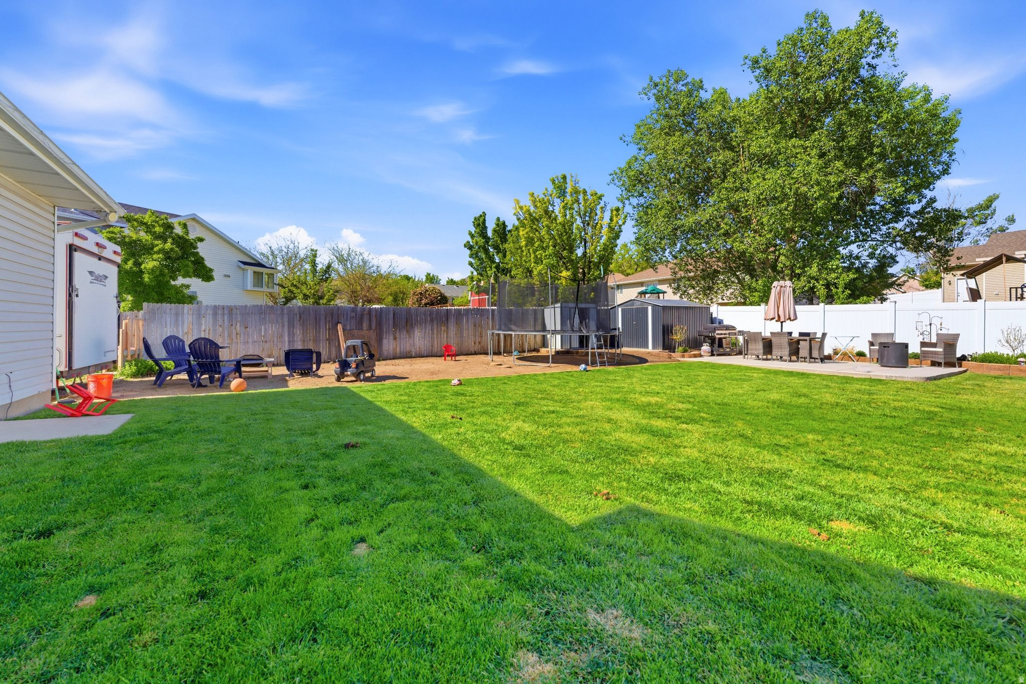 THE FOOTHILLS - Residential
