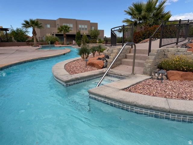 TAVA RESORT AT SANDHOLLOW - Residential