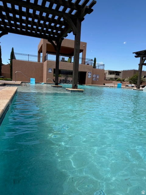 TAVA RESORT AT SANDHOLLOW - Residential