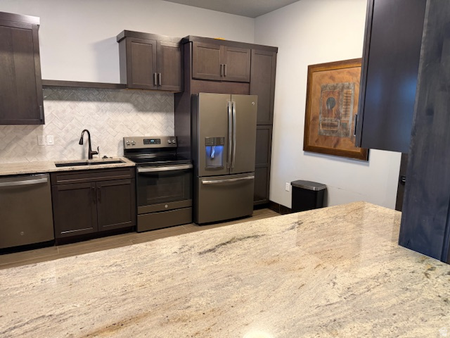 TAVA RESORT AT SANDHOLLOW - Residential