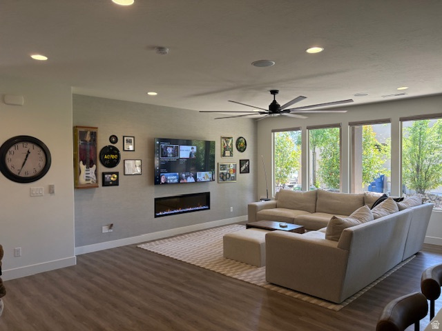 TAVA RESORT AT SANDHOLLOW - Residential