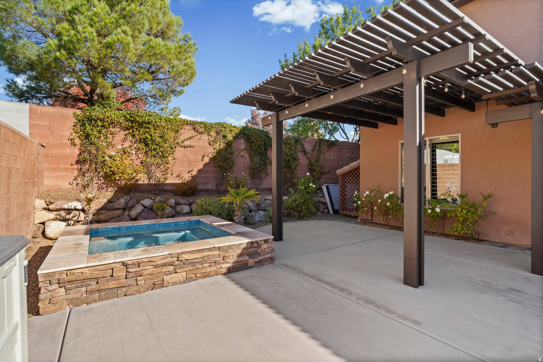 SOUTH RIM AT FOREMASTER RIDGE - Residential