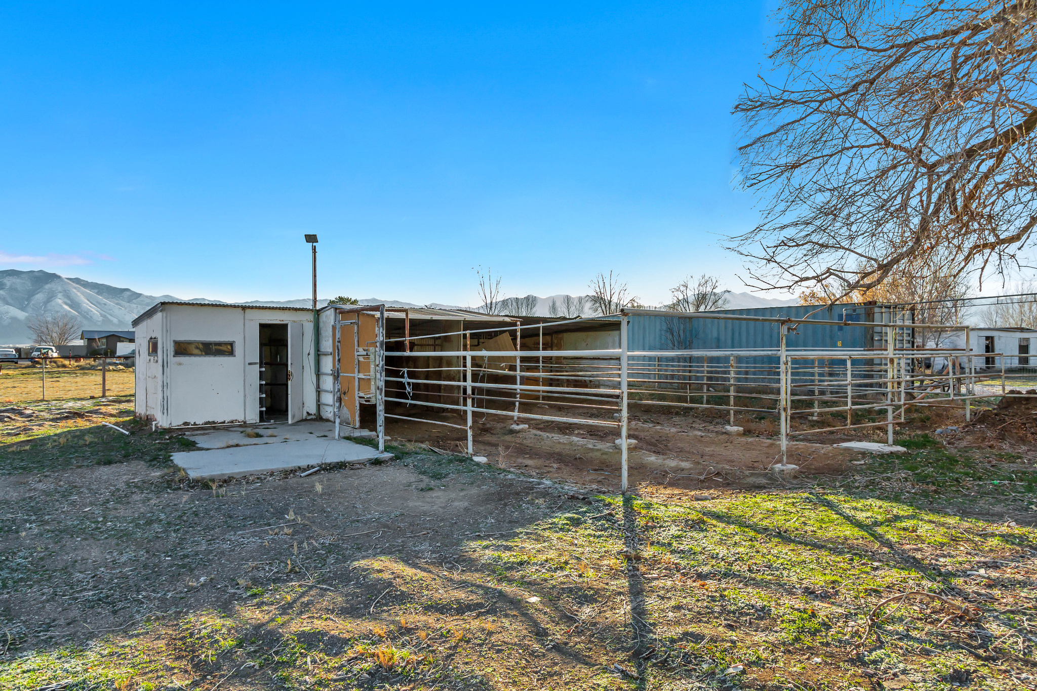 GOLDEN GARDENS SUB - Residential