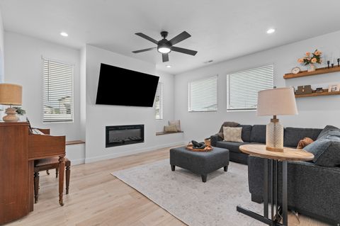 Tiny photo for 907 S 800 W, American Fork, UT 84003 (MLS # 2144698)