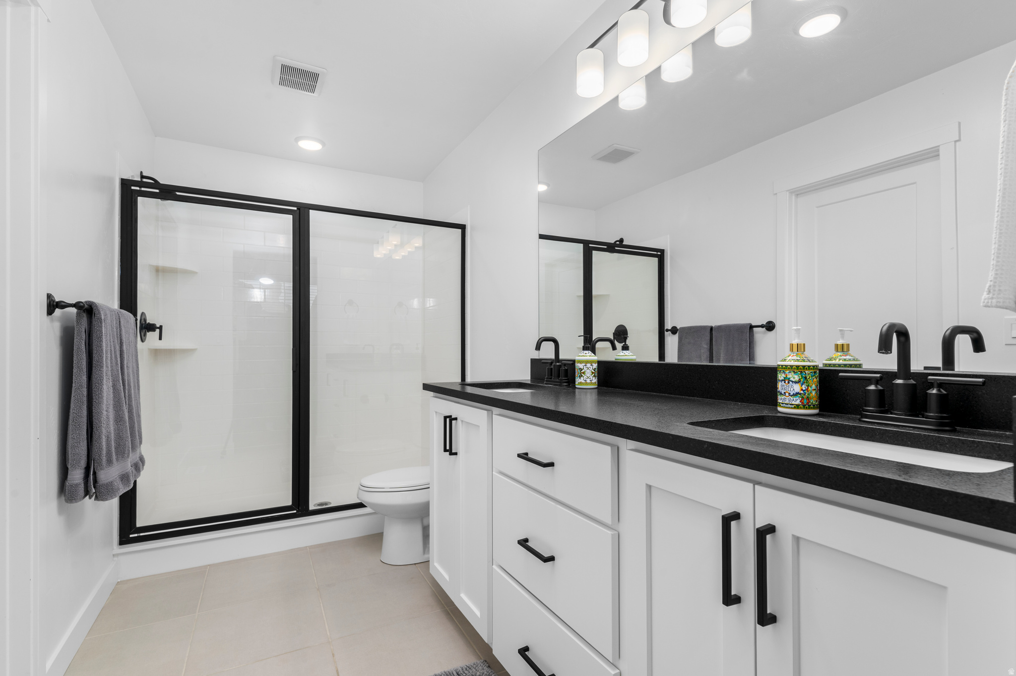 LAKESHORE LANDING - Residential