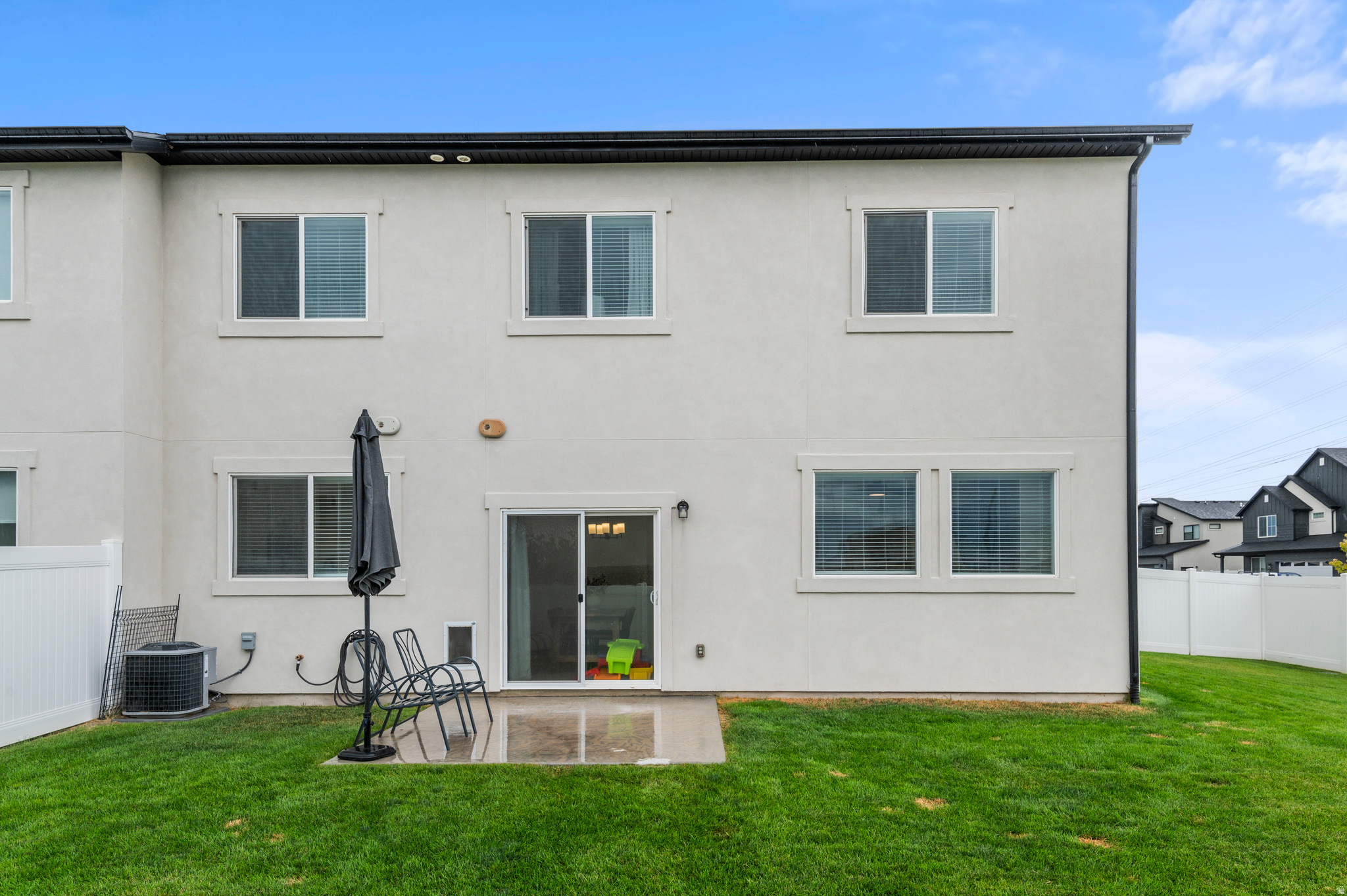 LAKESHORE LANDING - Residential