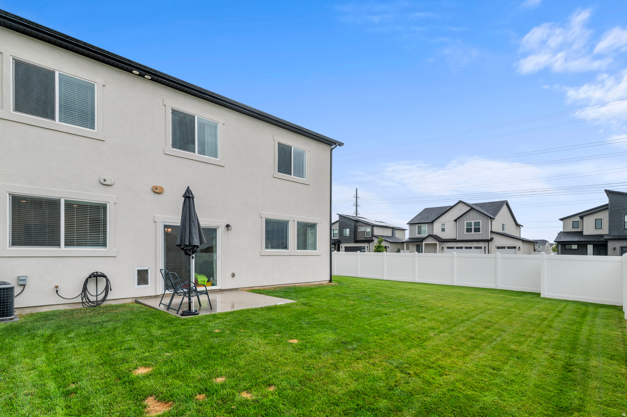 LAKESHORE LANDING - Residential