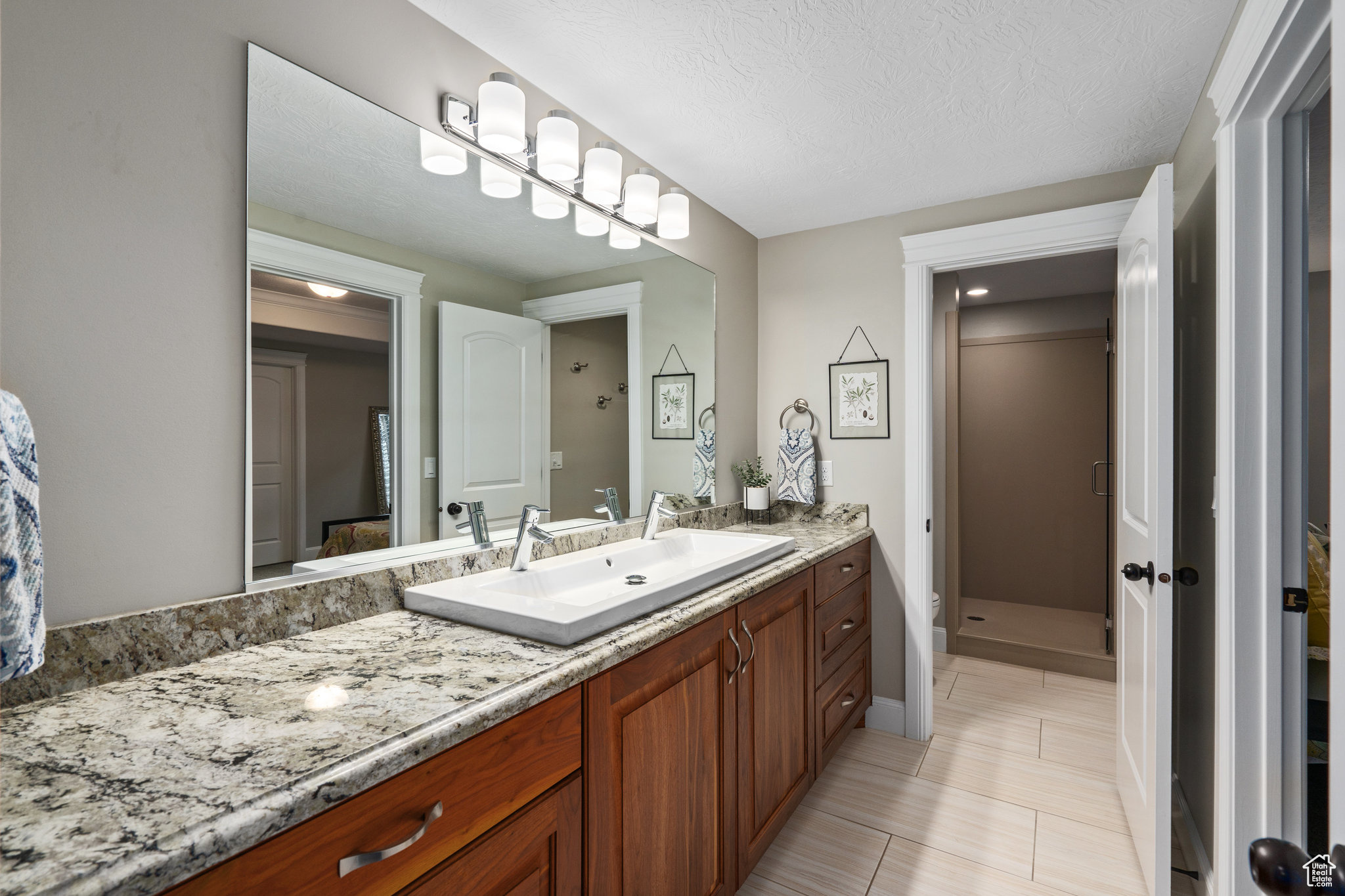 1193 W Groves Crest Dr, South Jordan, Utah image 36