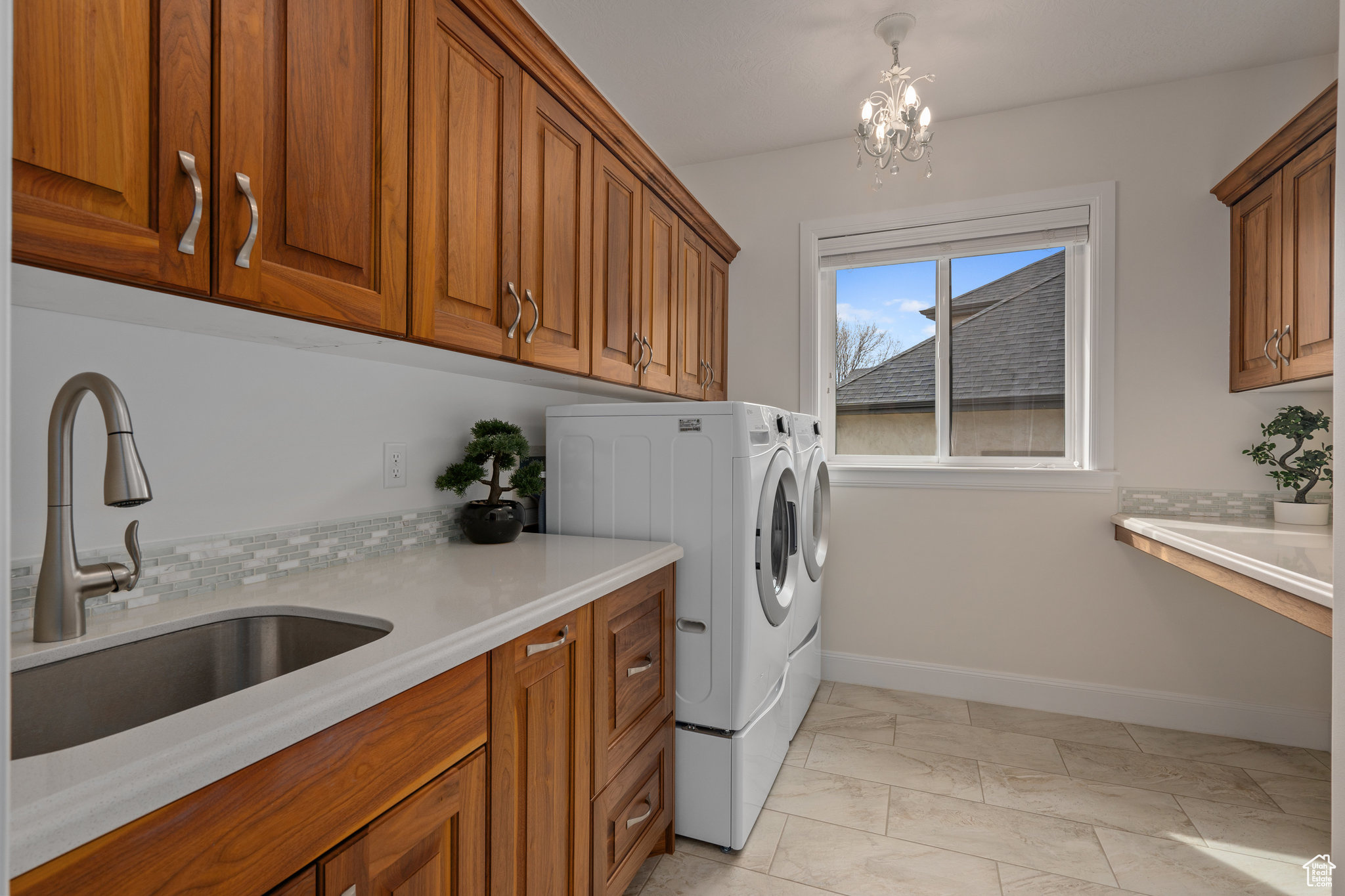 1193 W Groves Crest Dr, South Jordan, Utah image 20