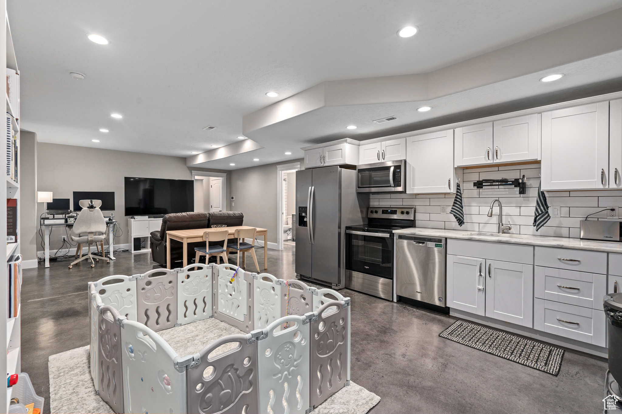 1193 W Groves Crest Dr, South Jordan, Utah image 43