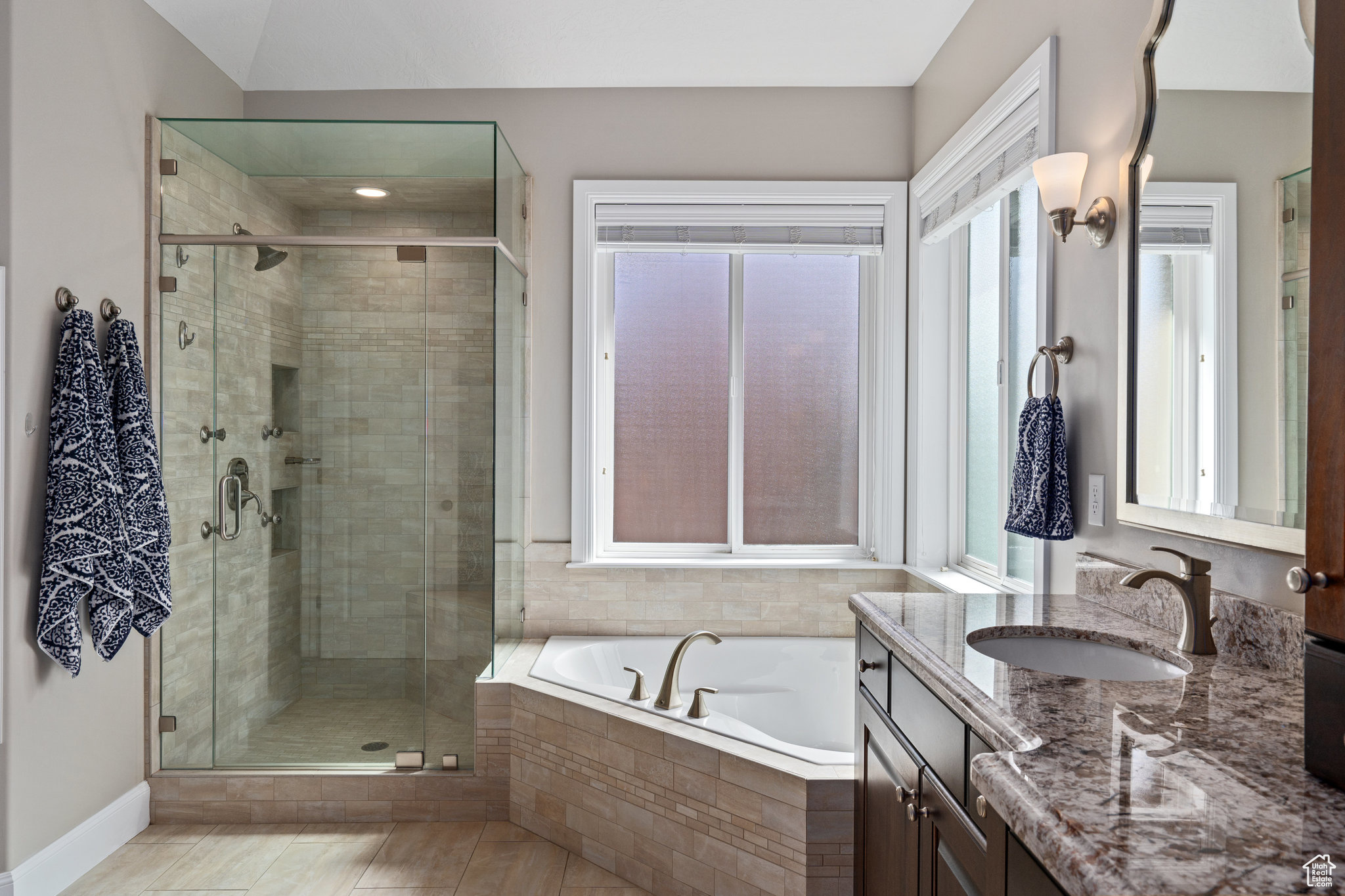 1193 W Groves Crest Dr, South Jordan, Utah image 17