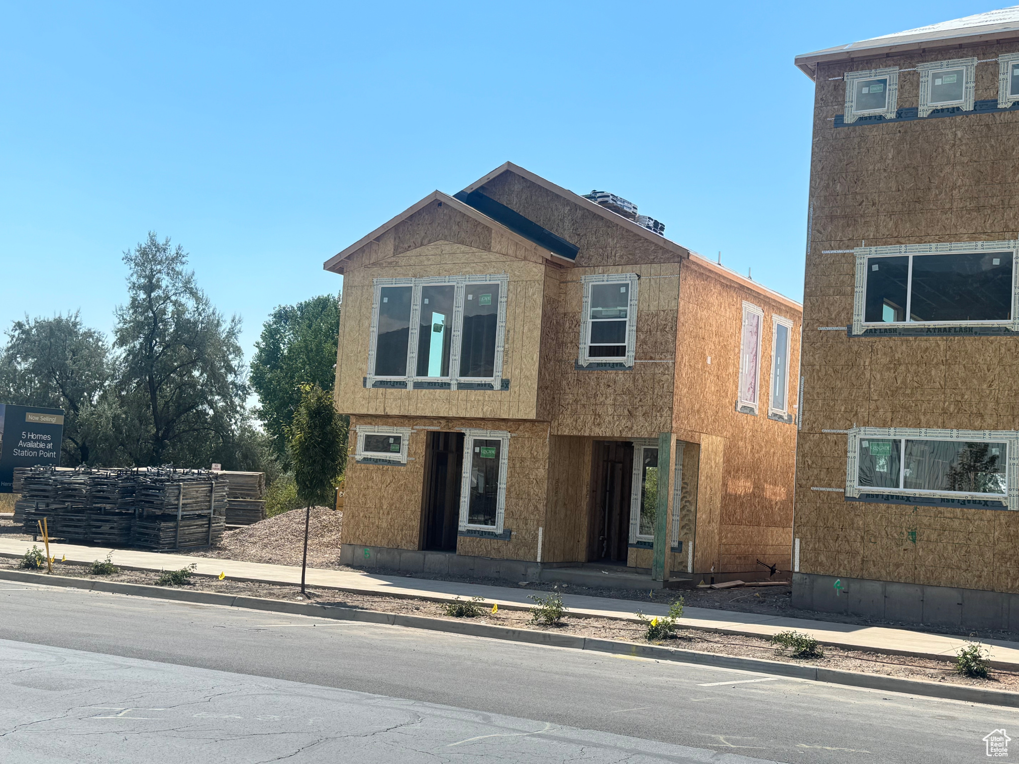 STATION POINT - Residential