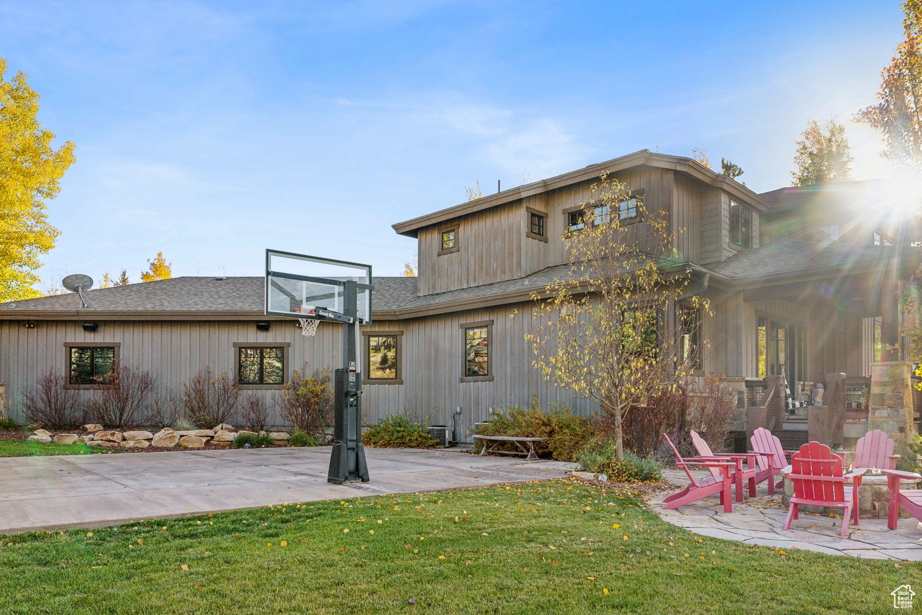 Park City, Utah 84098, United States, 6 Bedrooms Bedrooms, ,5 BathroomsBathrooms,Residential,Pending,28904