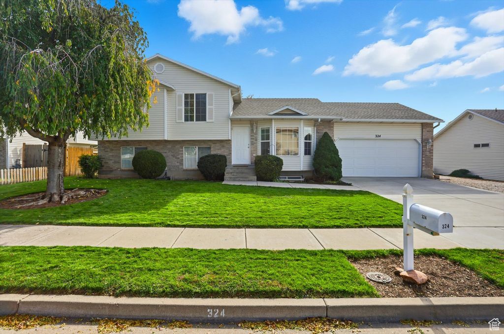 Photo of 324 E 1325 N, Layton, UT 84041 (MLS # 2119215)