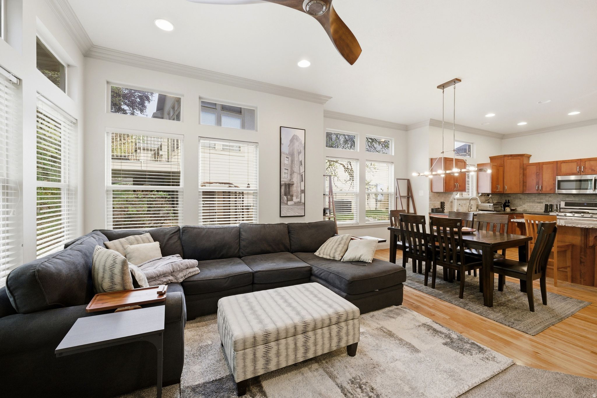 COUNTRY OAKS - Residential