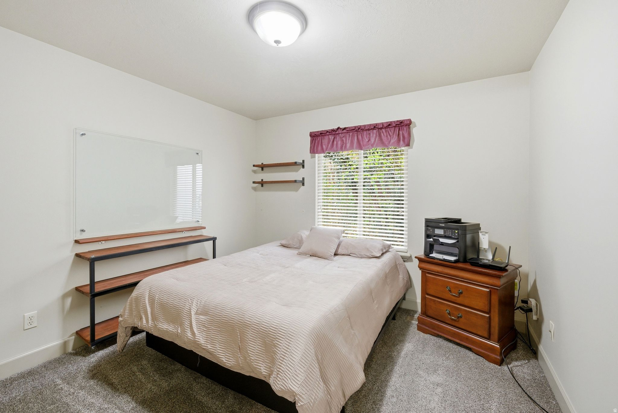 COUNTRY OAKS - Residential